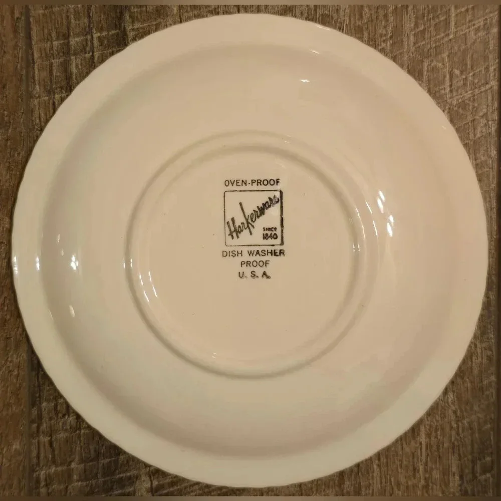 Lovely Vintage Harker Chesterton Ware Harkerware Teacup & Saucer in Light Gray